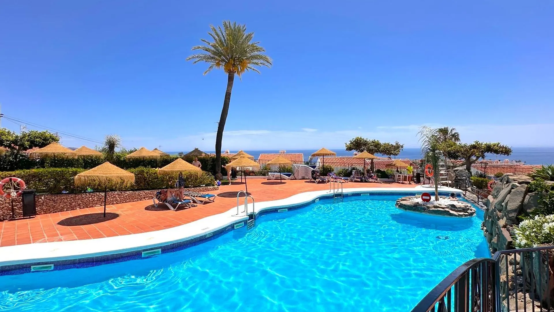 Los Naranjos 11B Capistrano Casasol Nerja
